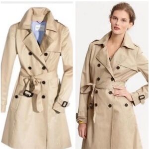 Banana Republic : Women’s Tan Rain Jacket/ Trench